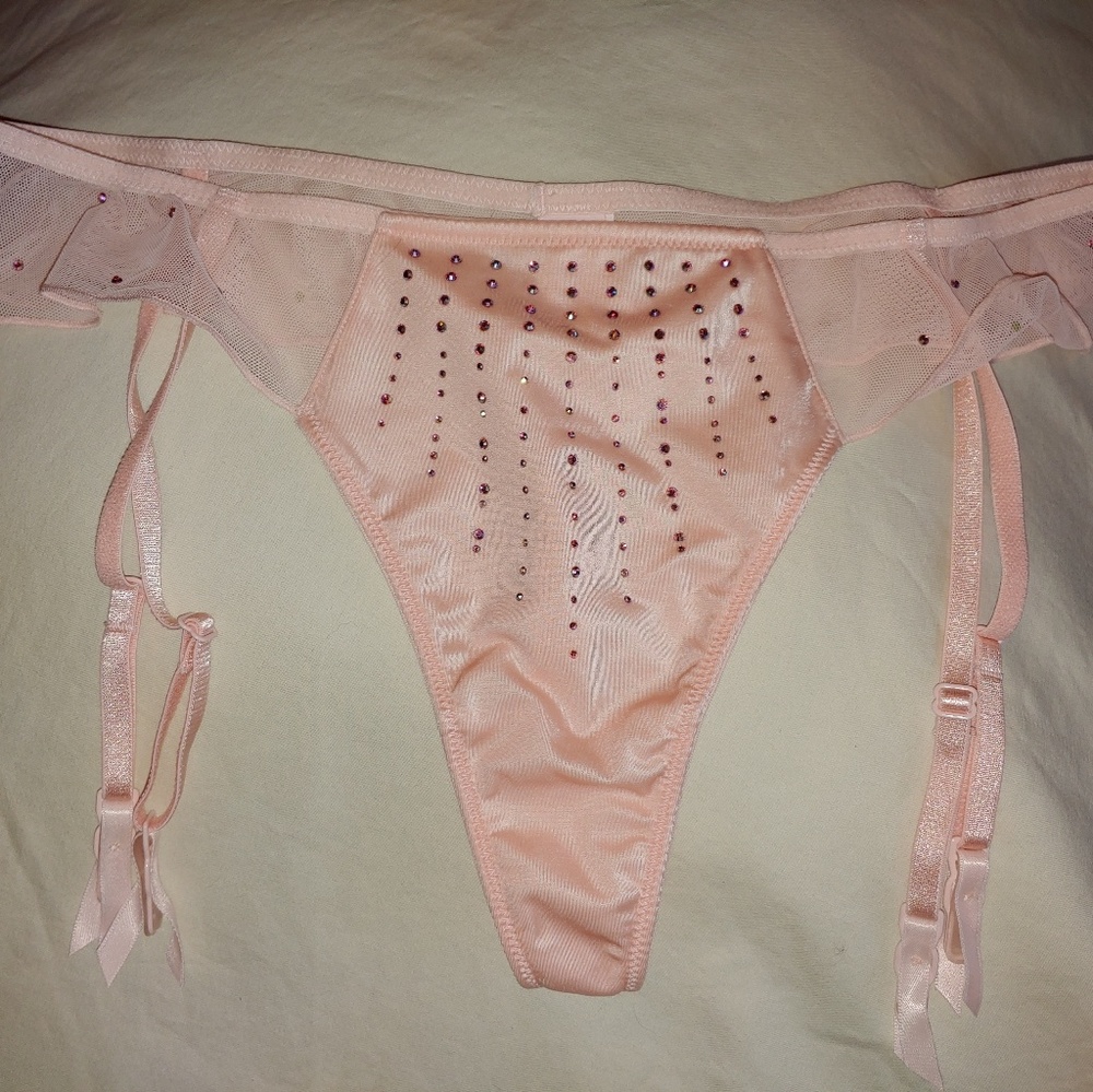 VS thong